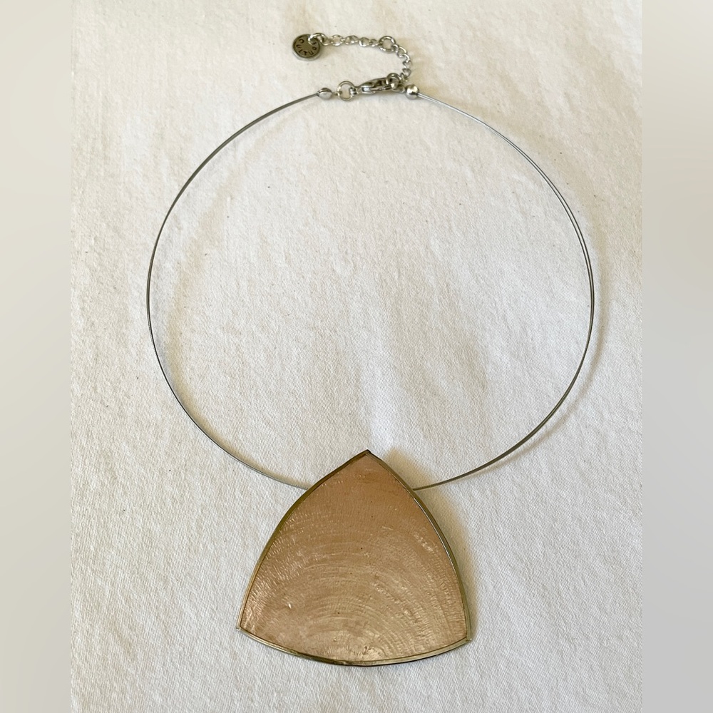 Culture Mix Shell Necklace - Picture 3 of 6